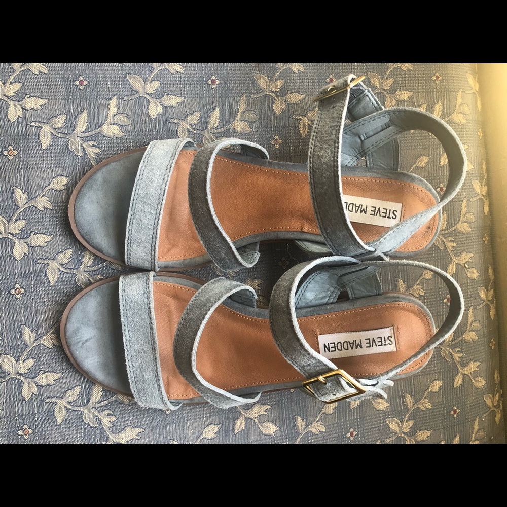 Steve Madden light blue suede sandals 7 block heel